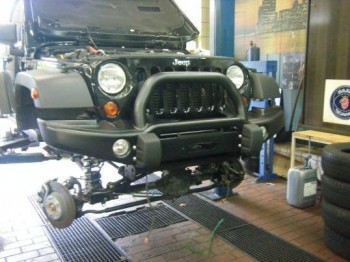 JK_Rubicon_Schwarz_019.jpg