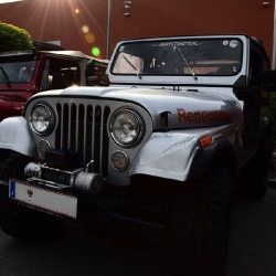 Einfach Jeep ;)